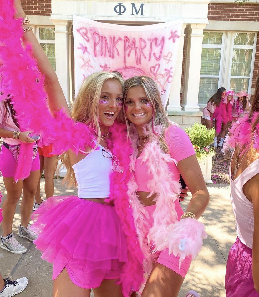 pink out football game outfit ideas 0072