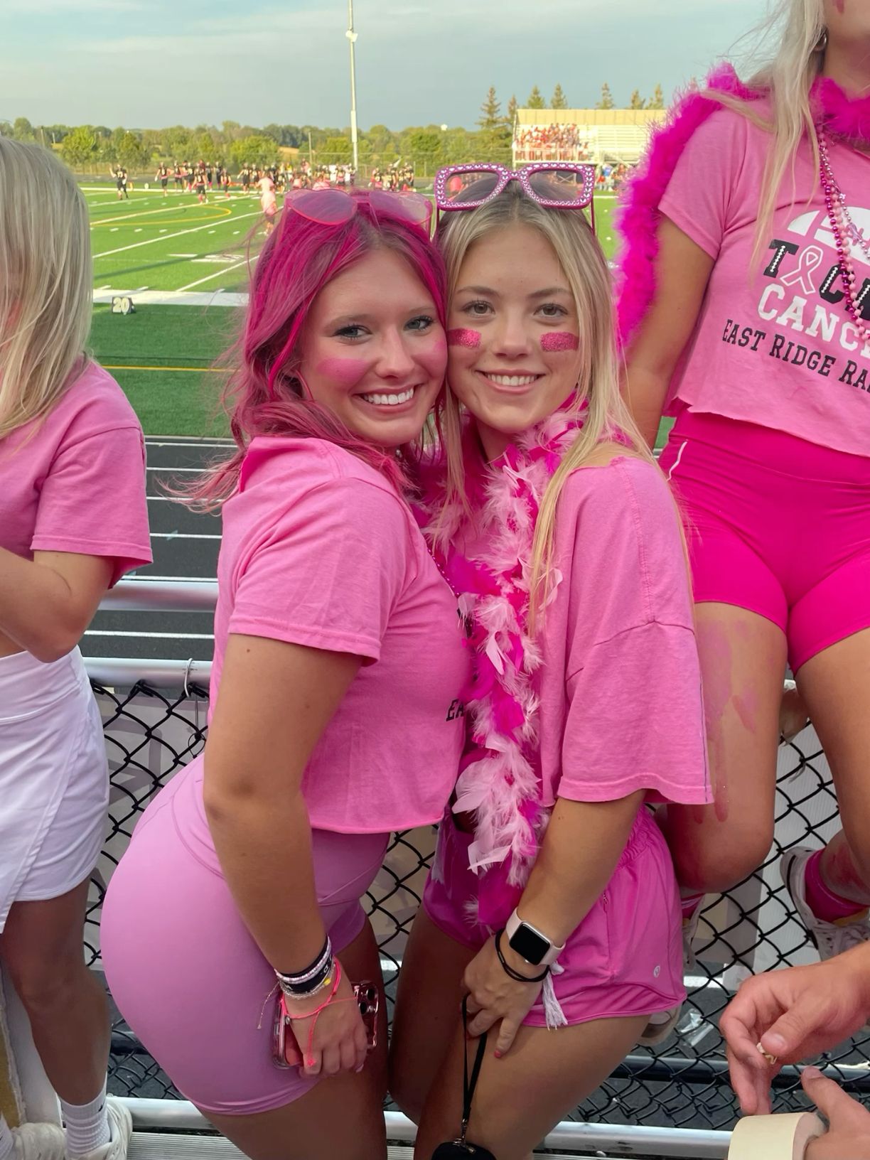 pink out football game outfit ideas 0098