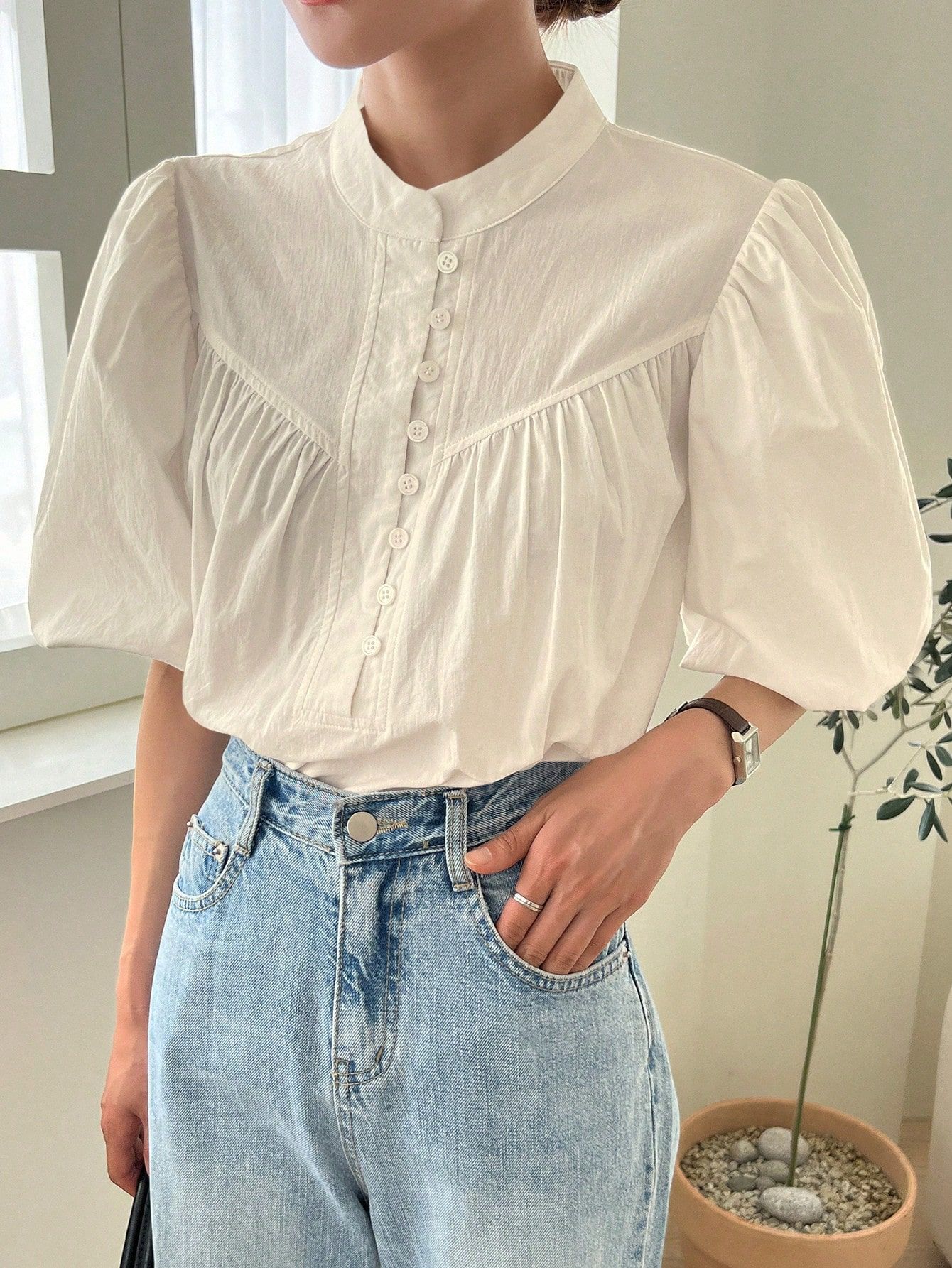 puff sleeve top outfit ideas 0046