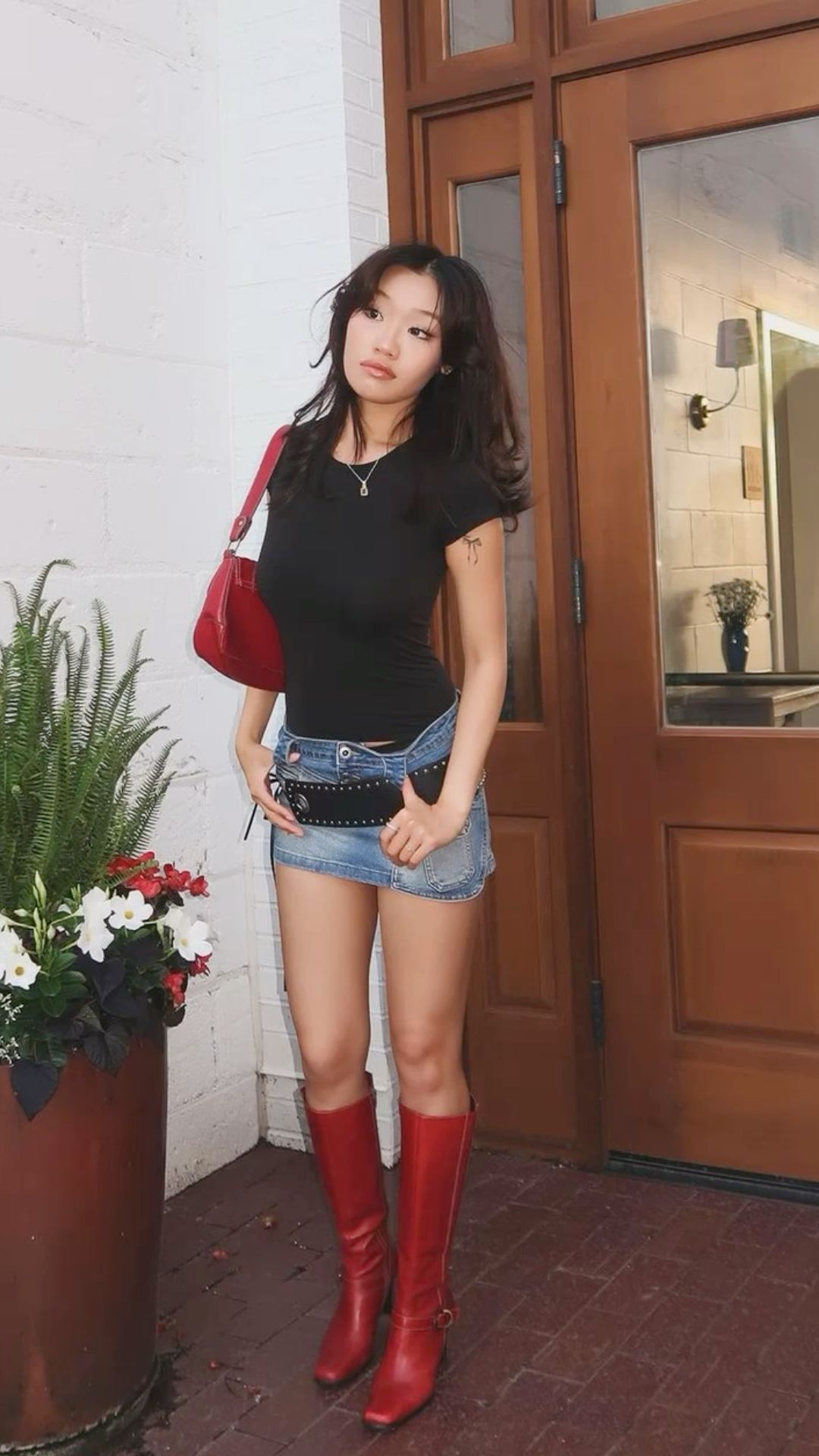 red boots outfit ideas 0018