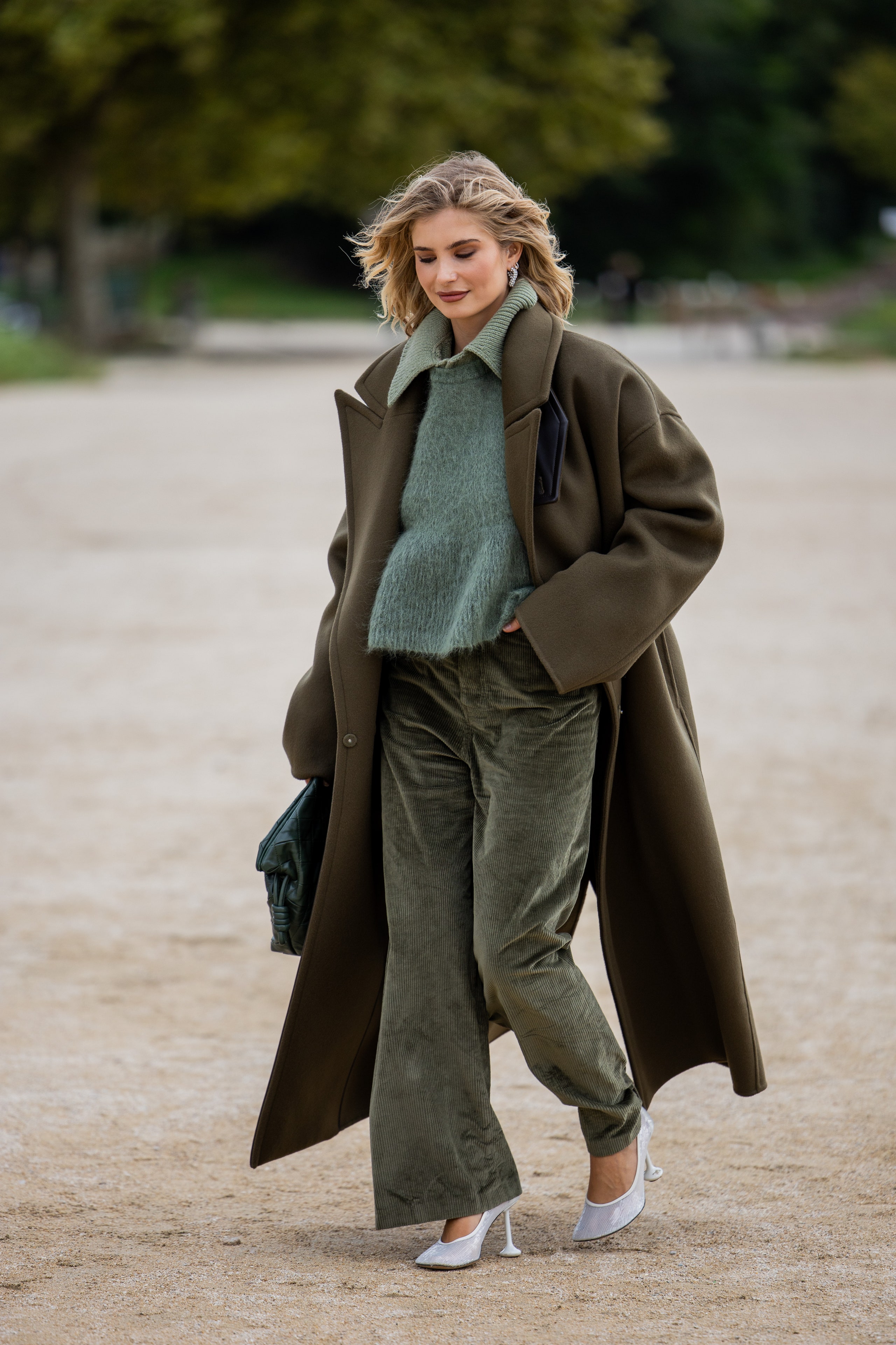 seasonally appropriate corduroy pants styling.