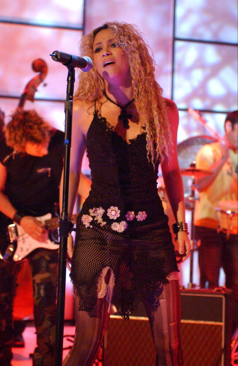 Shakira outfit ideas 0069