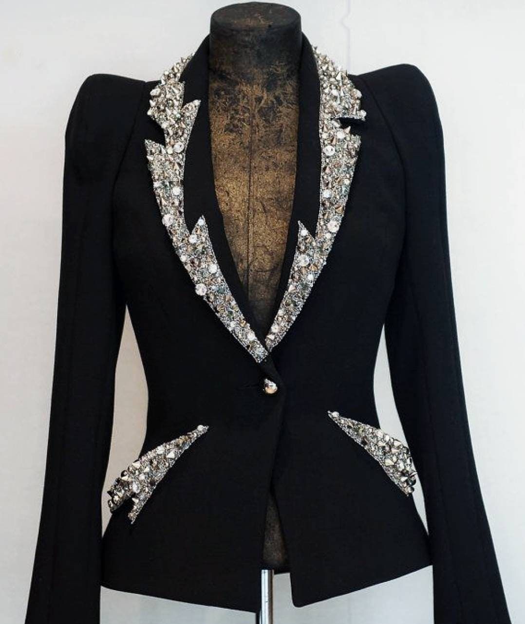 silver sequin blazer outfit ideas 0095