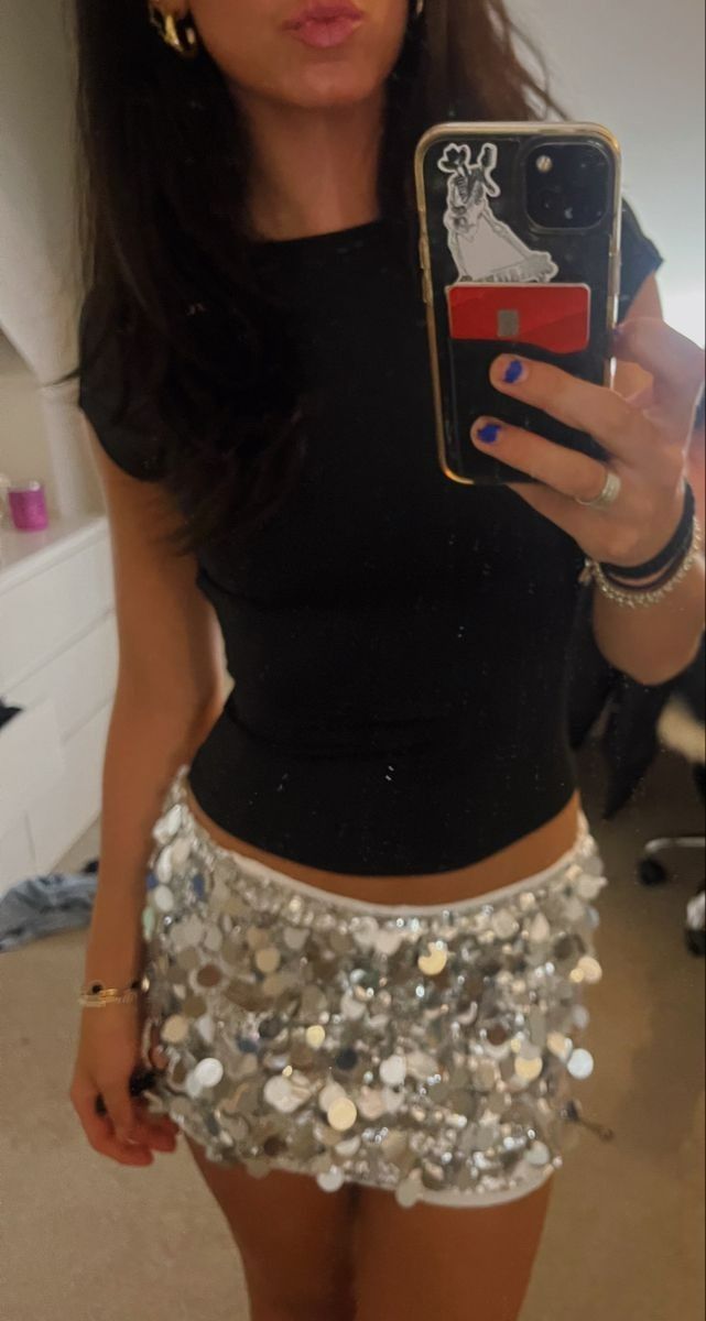 sparkly skirt outfit ideas 0018