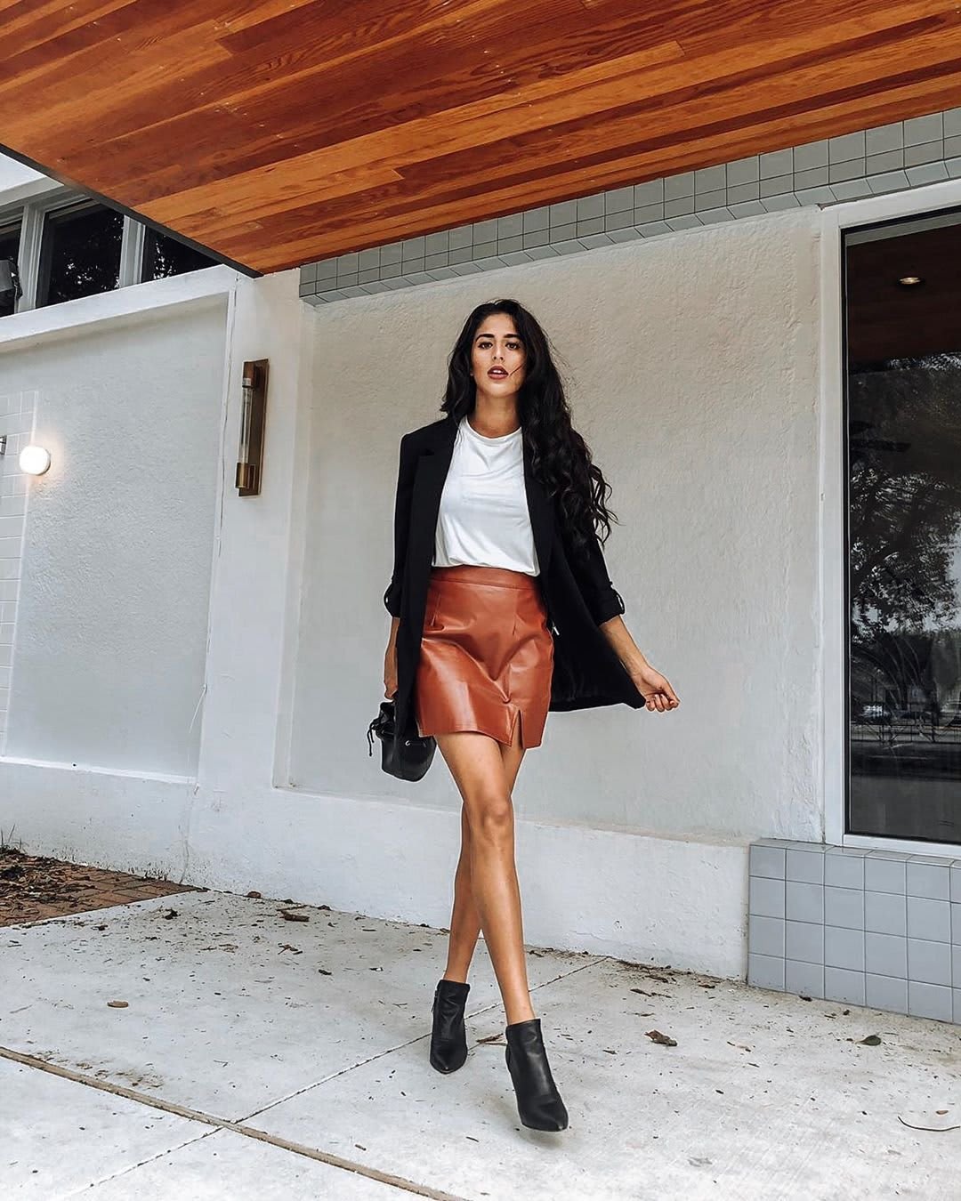 stylish leather skirt outfit ideas