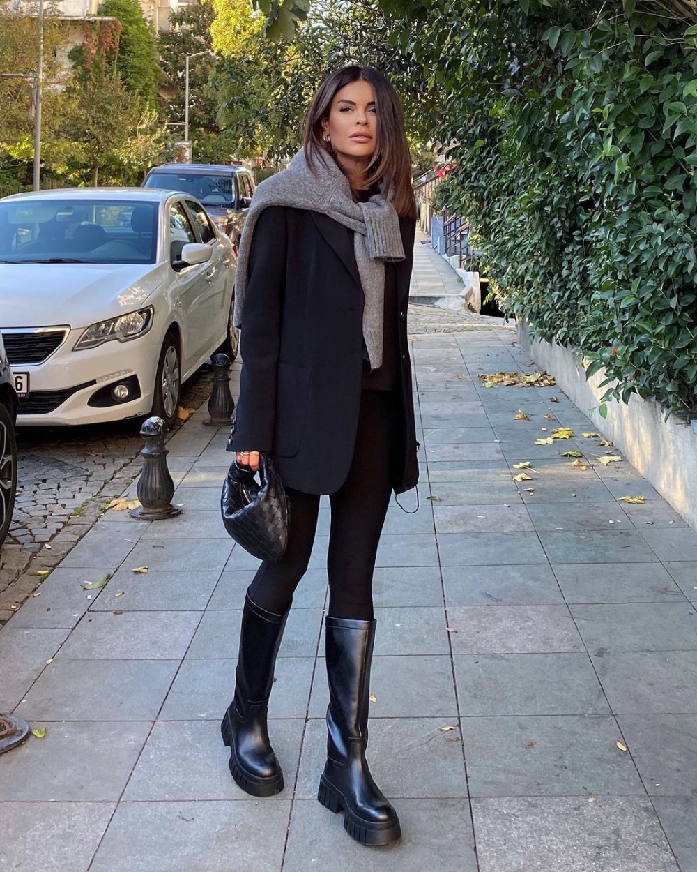 stylish lug sole boots outfit ideas