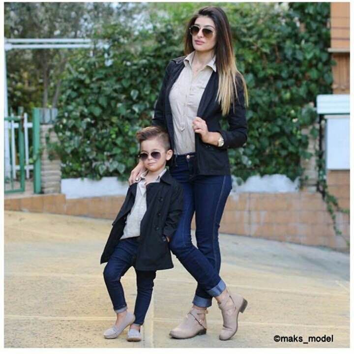 stylish mom and son outfit ideas for family photos