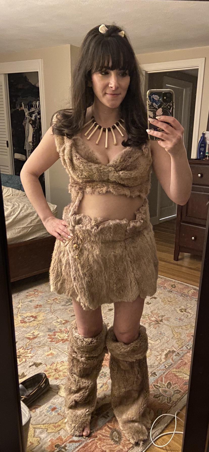 trendy cavewoman outfit ideas