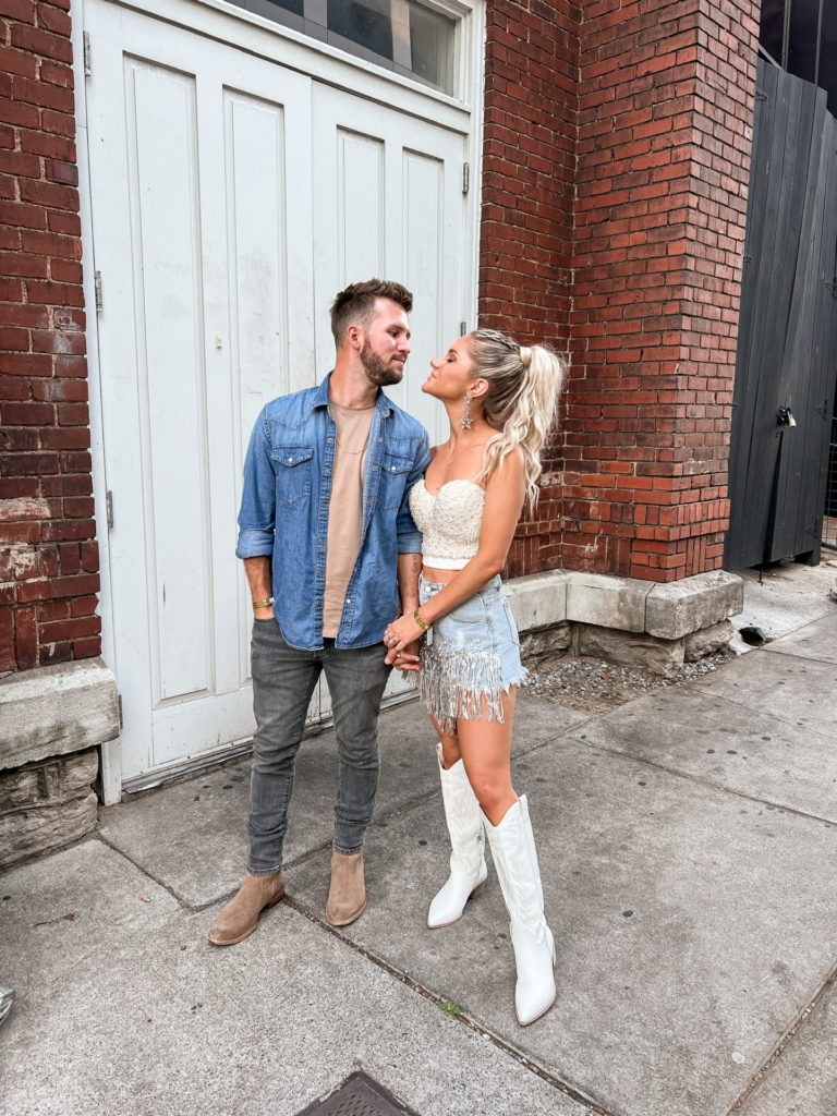 trendy CMA Fest outfits