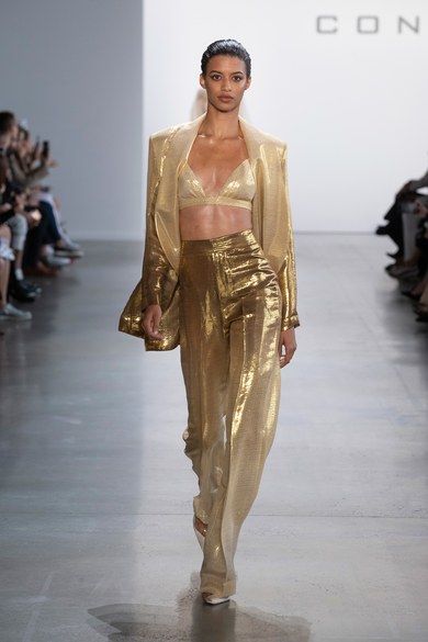 trendy gold outfit ideas for summer