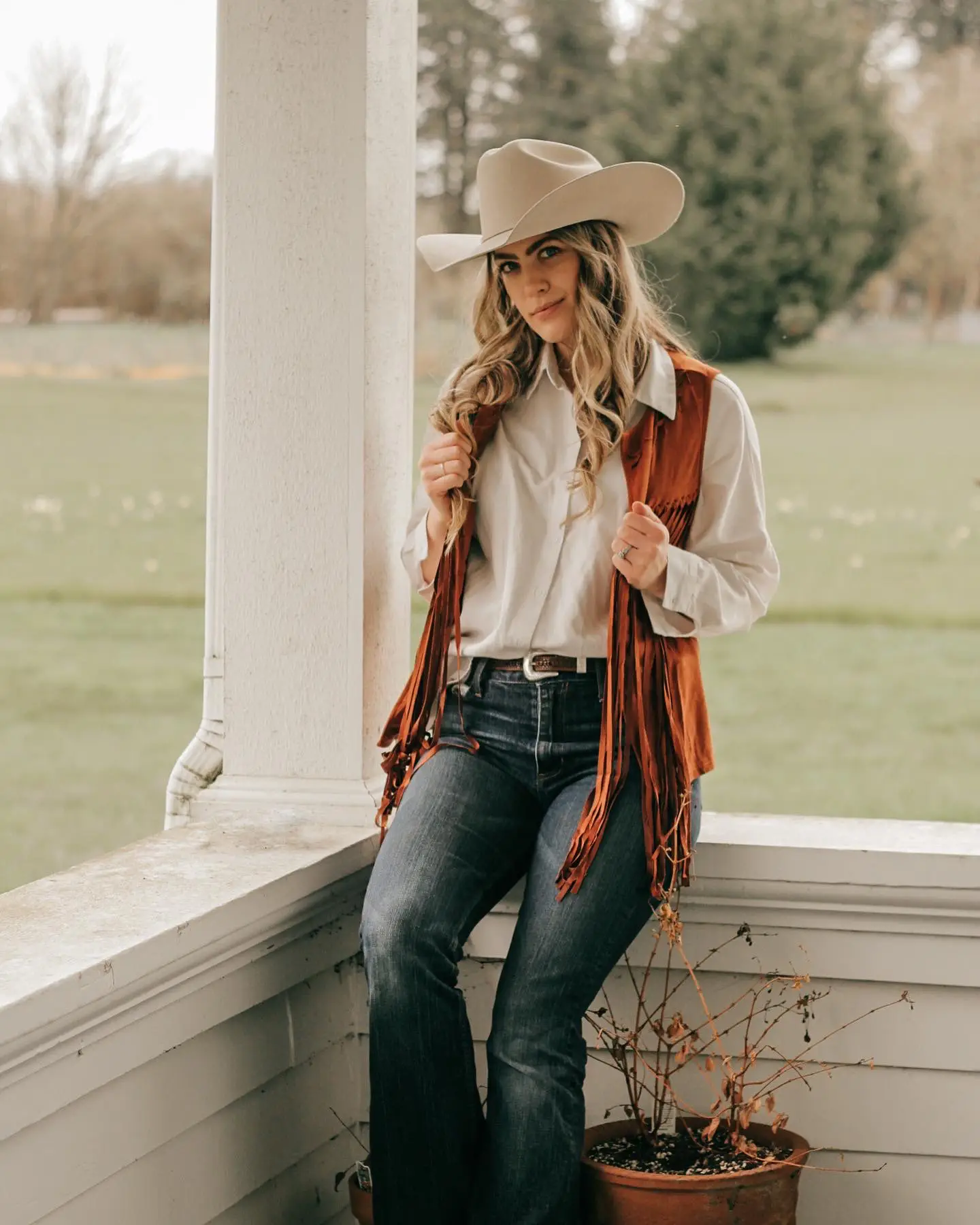 trendy Western outfit ideas for young adults