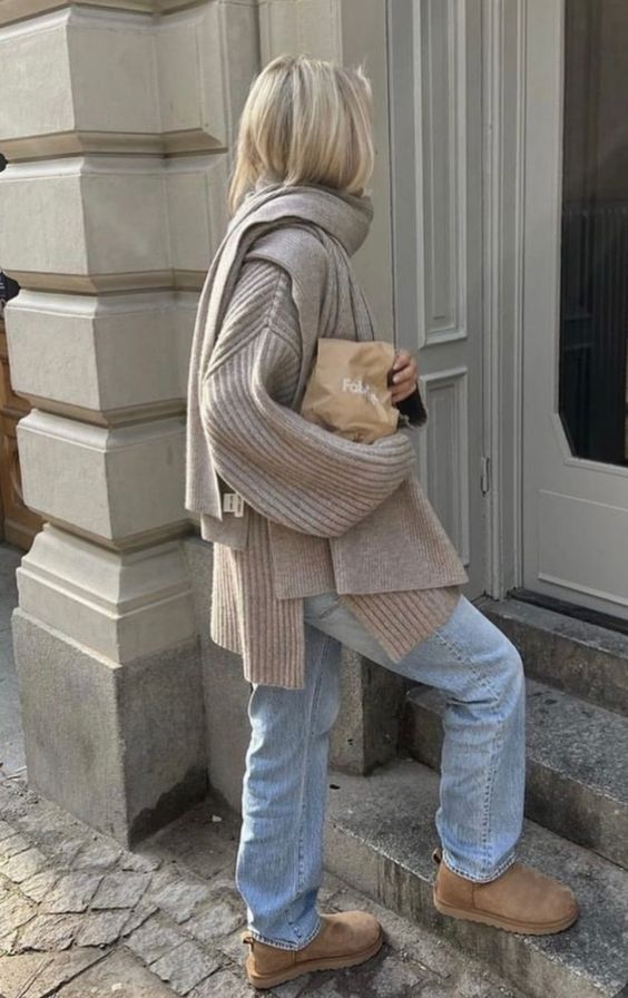 Ugg Ultra Mini fashion tips for a cozy style.