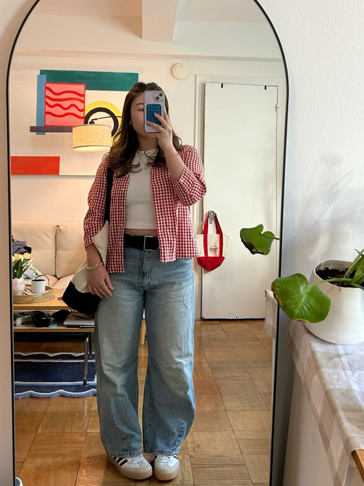 versatile barrel jeans outfit suggestions