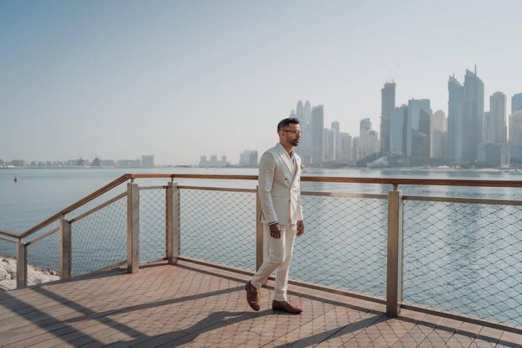 versatile Dubai outfit ideas for travel.