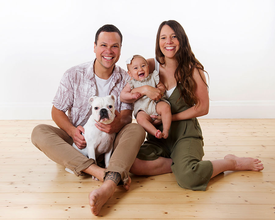 vibrant indoor family photo outfit ideas for spring