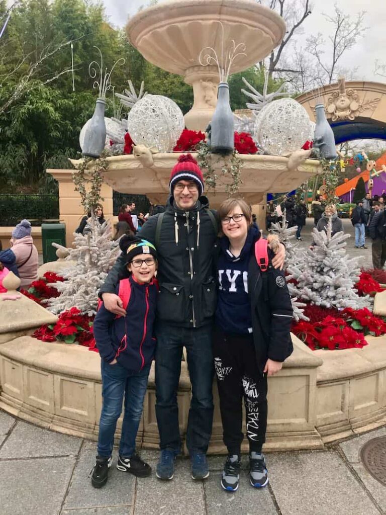 warm outfit ideas for Disneyland winter fun