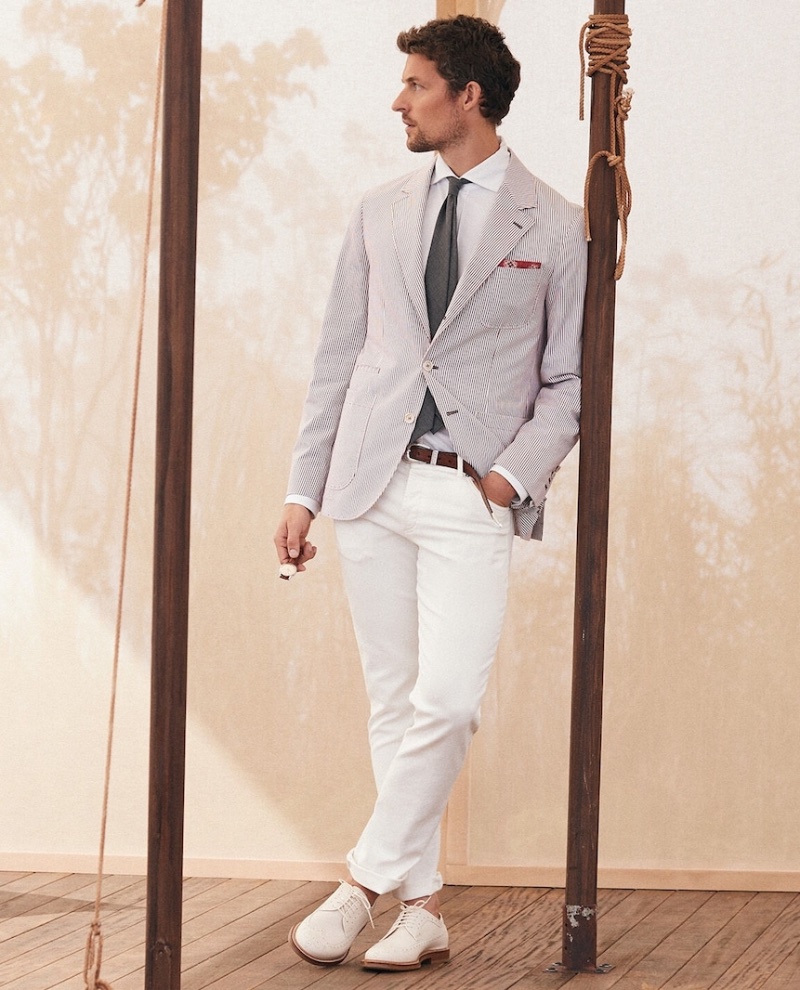 white pants outfit ideas for men 0035