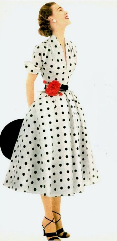 white polka dot dress outfit ideas 0010