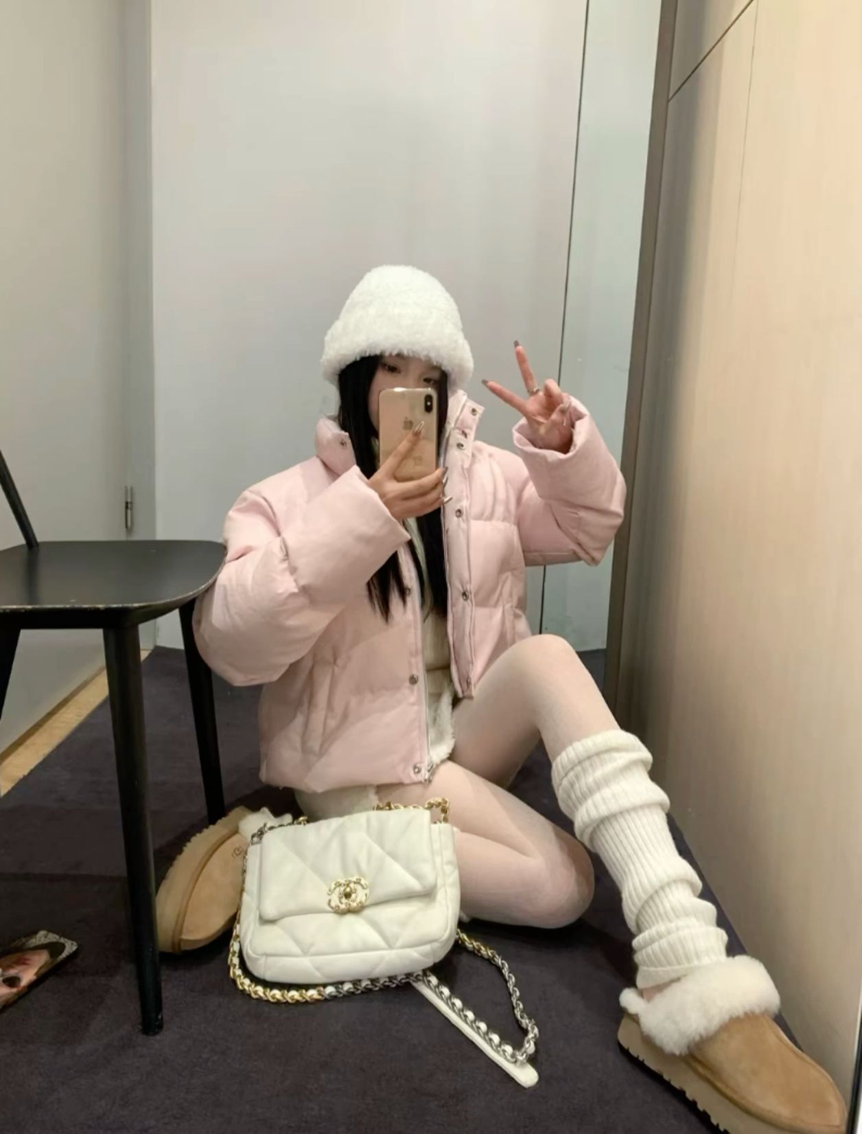 white puffer jacket outfit ideas 0025