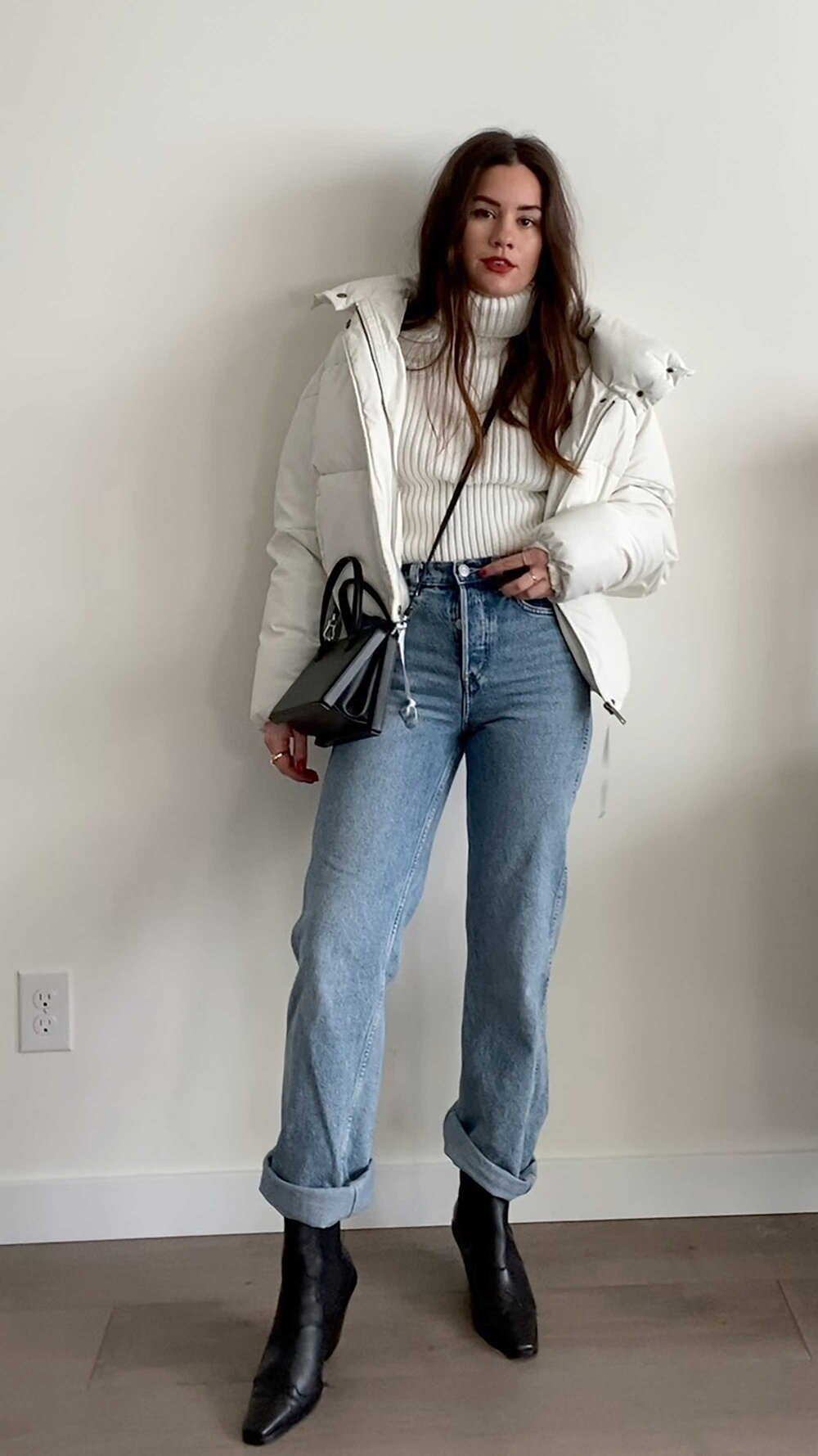 white puffer jacket outfit ideas 0047