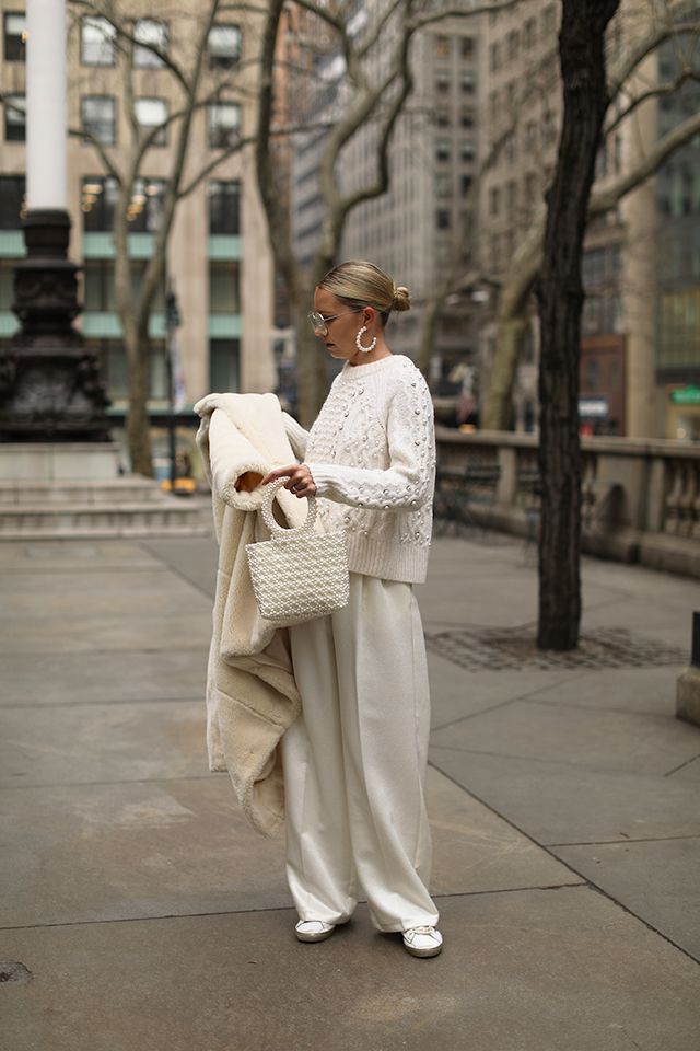 white sweater outfit ideas 0061