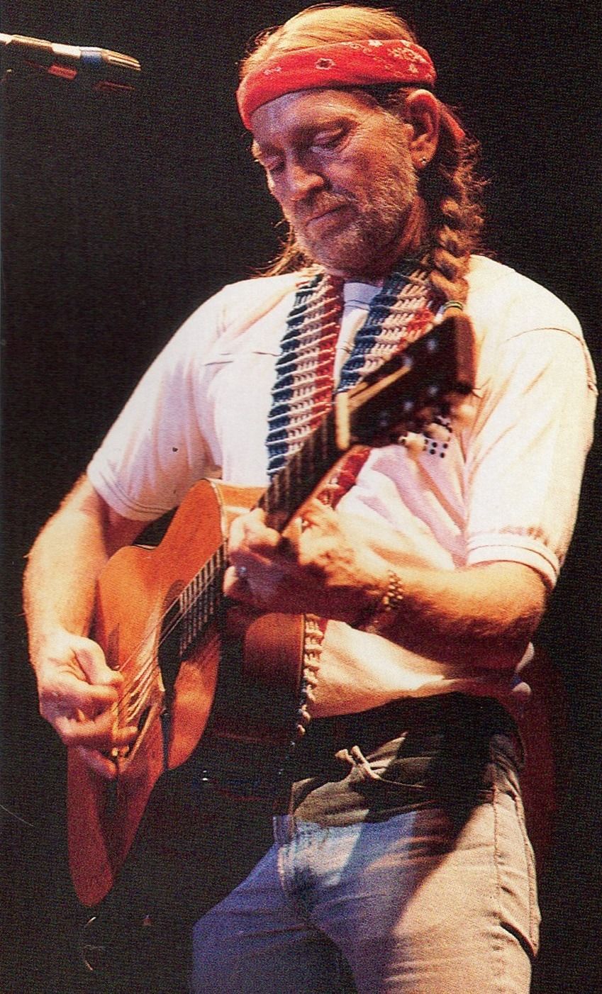 Willie Nelson concert outfit inspiration