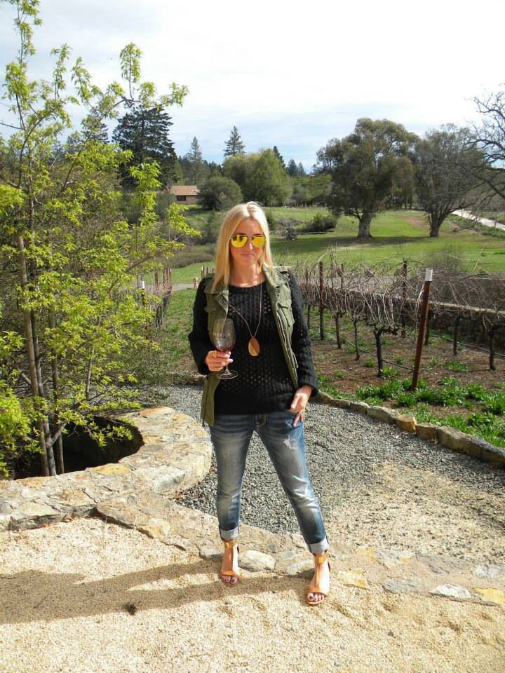 wine tour outfit ideas 0085