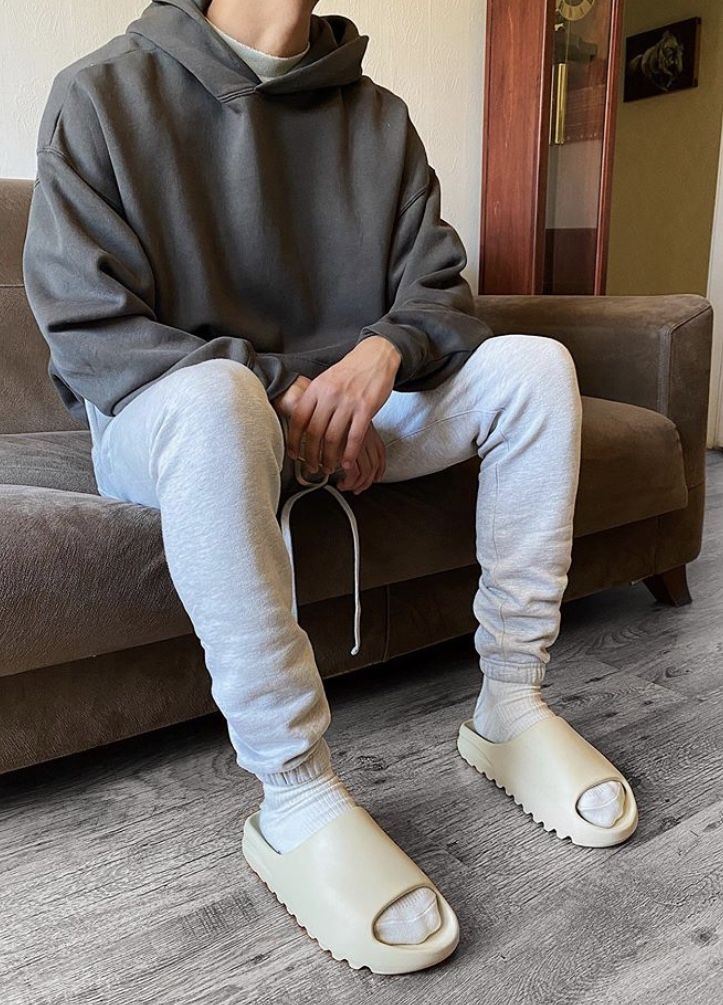 Yeezy slides outfit ideas 0013