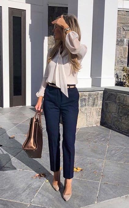 Relaxed work outfit ideas for an effortless yet polished office look