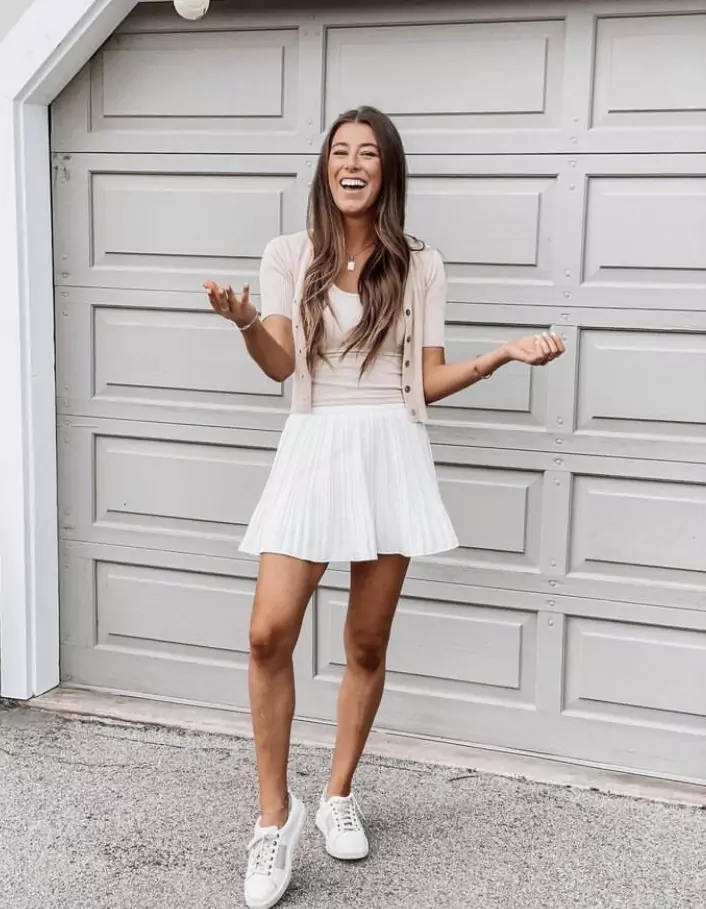 Effortless white tennis skirt outfit ideas for a chic summer look