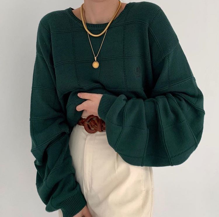 Green sweater outfit ideas that elevate your casual fashion game