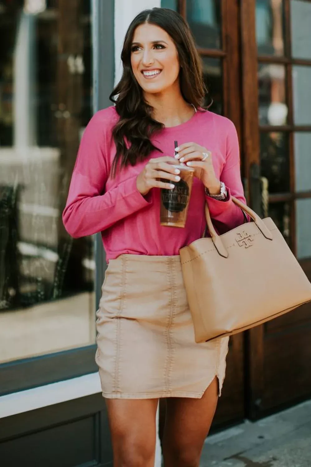 Sophisticated hot pink sweater outfit ideas for chic seasonal style